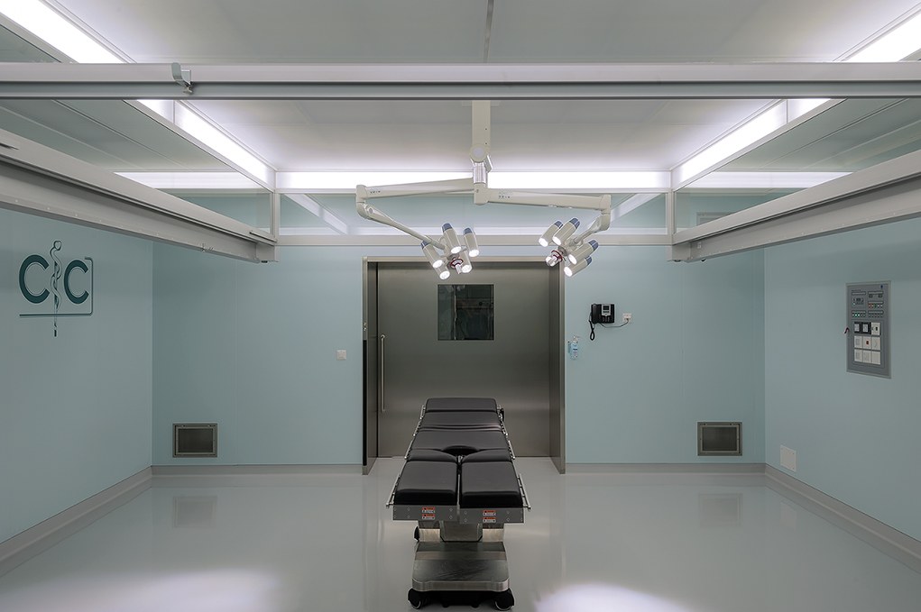 Reinsberg Group posiluje své portfolio operačních stolů akvizicí Schaerer Medical Schweiz AG